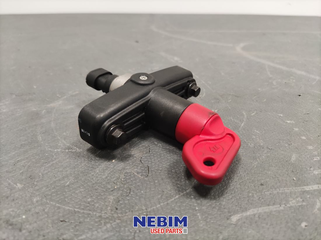 Hoofdschakelaar - 22446845 - Gebruikt - Image 2