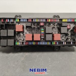 41385550_1.jpg Zekering- en relaiscentrum FH4 / FM4 - 22619987 - Gebruikt