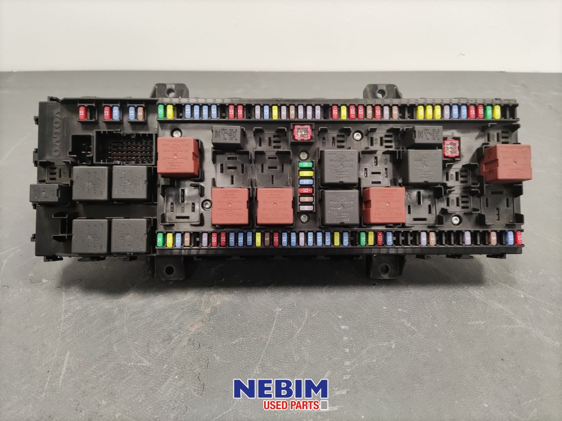 Zekering- en relaiscentrum FH4 / FM4 - 22619987 - Gebruikt